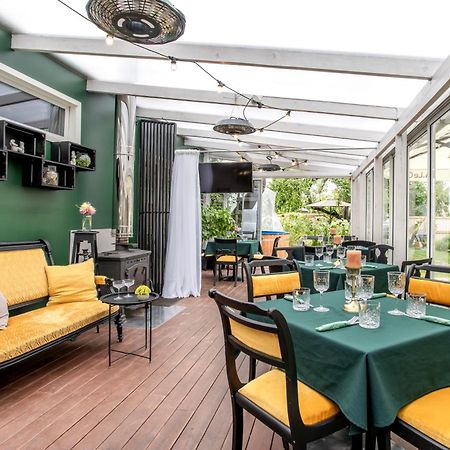 Alice Backyard-Holiday Home And Spa 派尔努 外观 照片