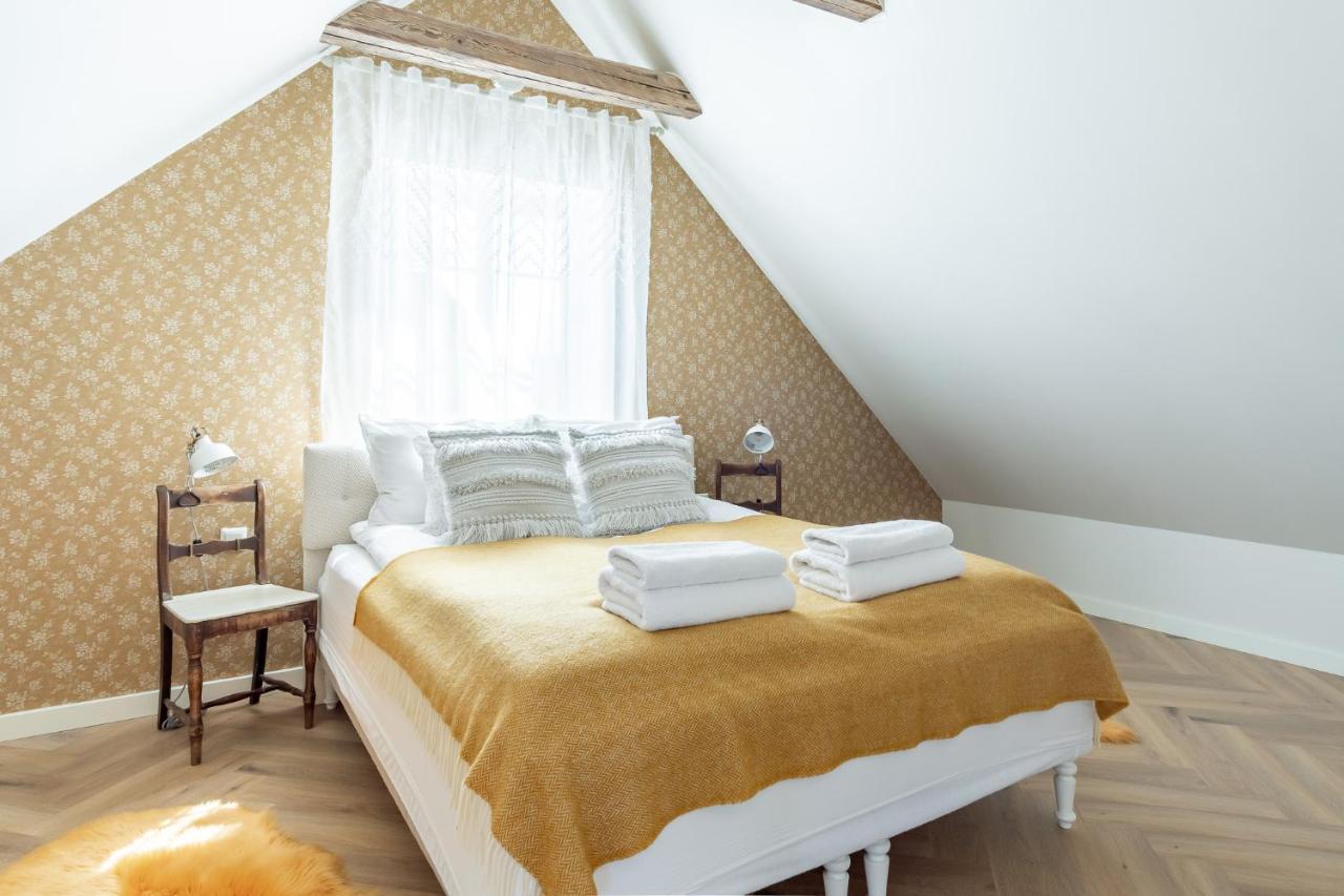 Alice Backyard-Holiday Home And Spa 派尔努 外观 照片